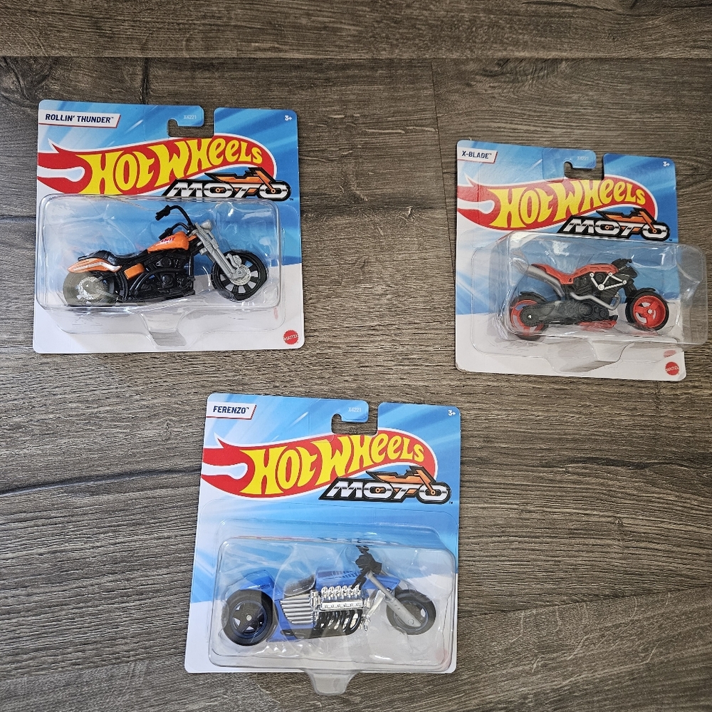 3 New Hot Wheels Moto